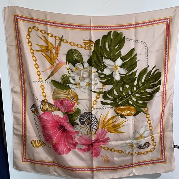 Large oversize silk scarf made in italy - Picture 2 of 13